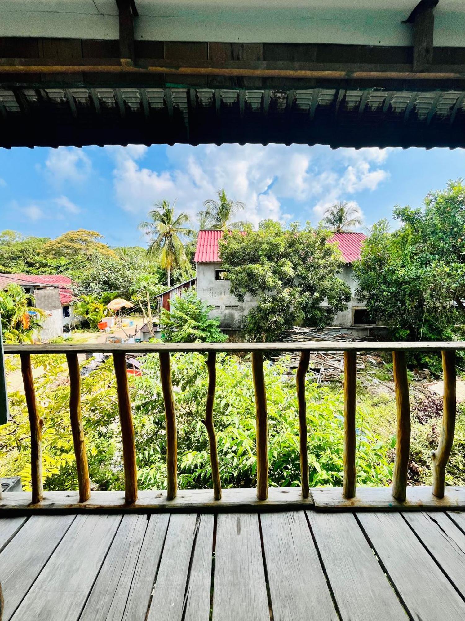 Happiness Guesthouse Đảo Koh Rong Samloem Ngoại thất bức ảnh