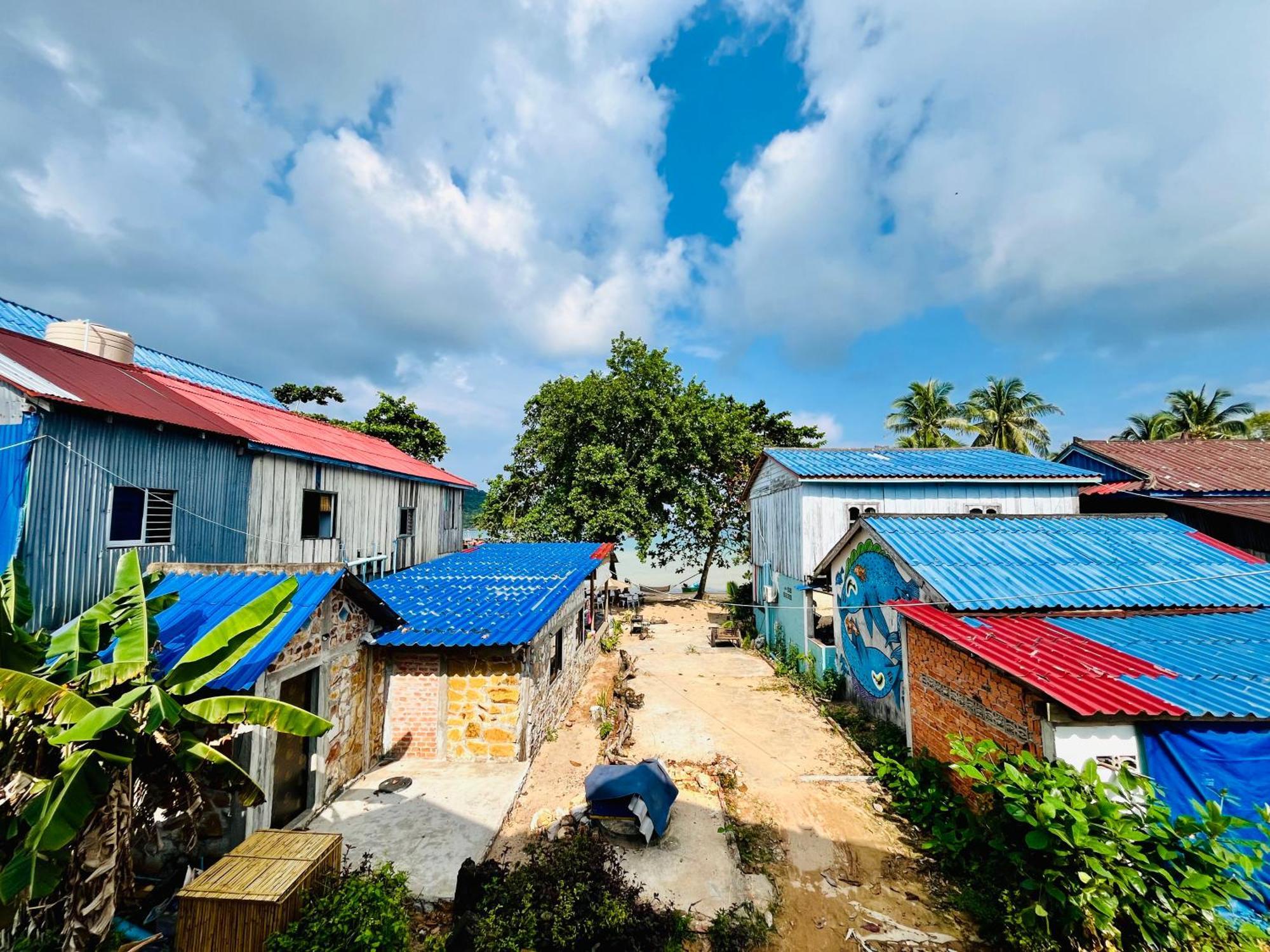 Happiness Guesthouse Đảo Koh Rong Samloem Ngoại thất bức ảnh