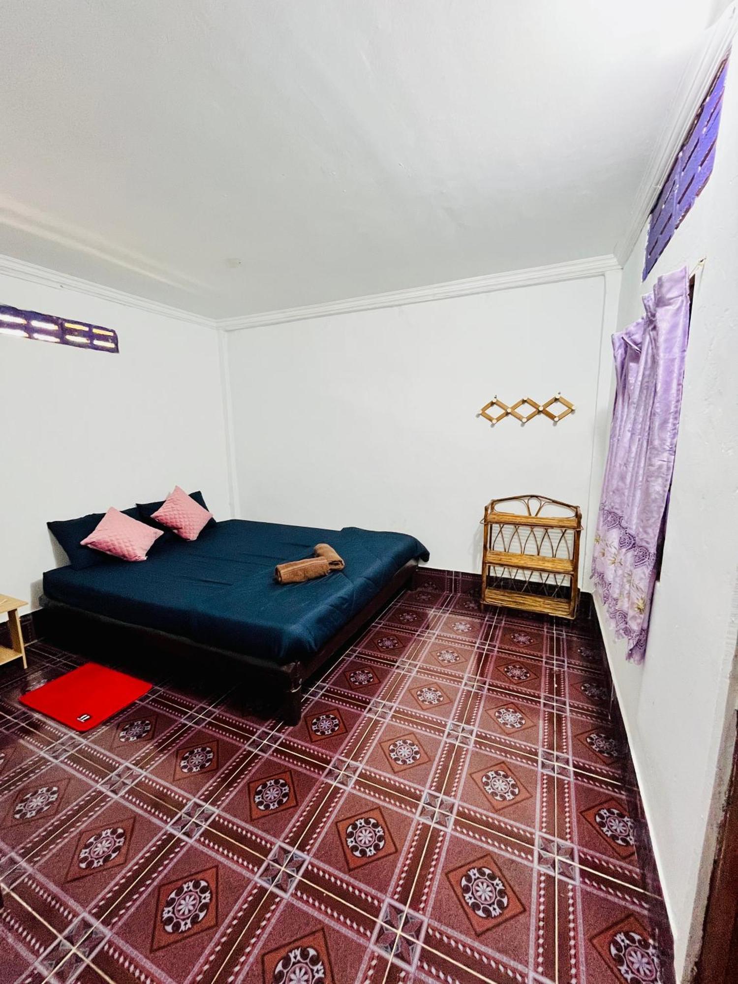 Happiness Guesthouse Đảo Koh Rong Samloem Ngoại thất bức ảnh